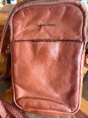 Marta Ponti Leather Crossbody Bag in Cognac